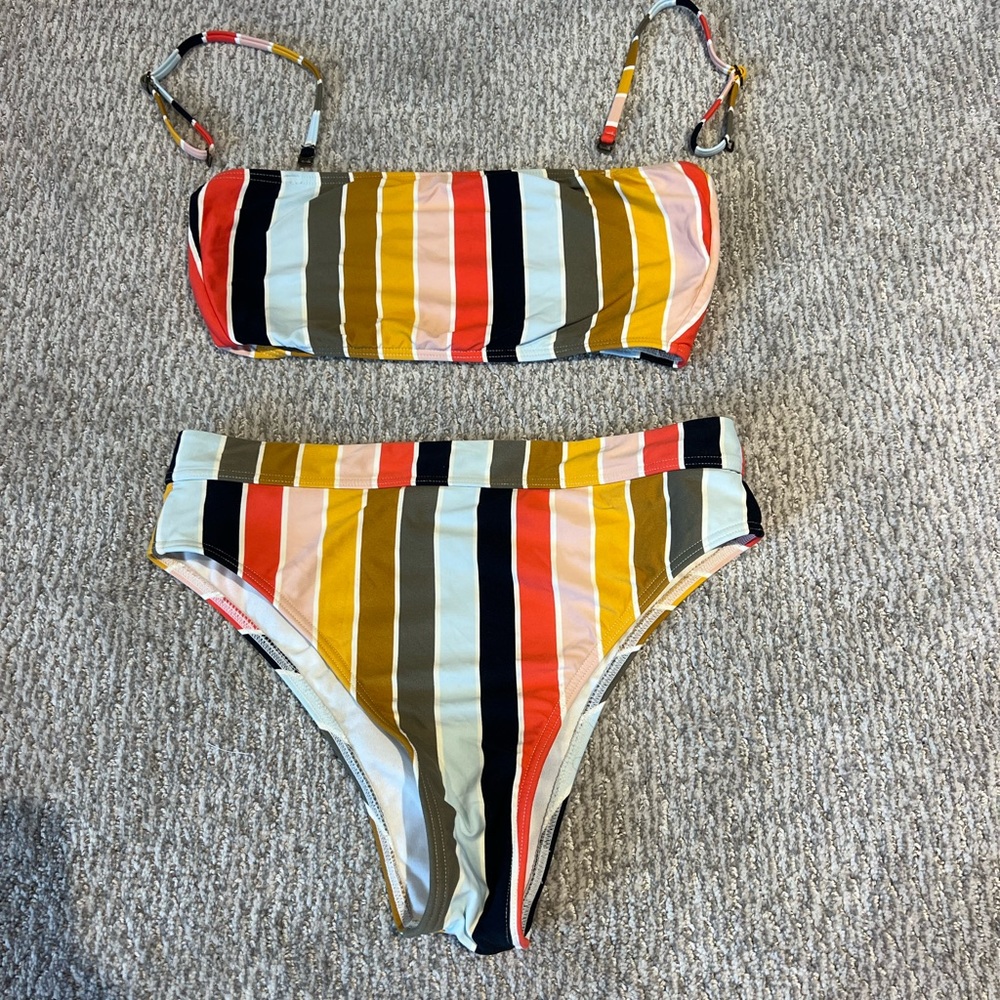 Billabong Swimsuit Set